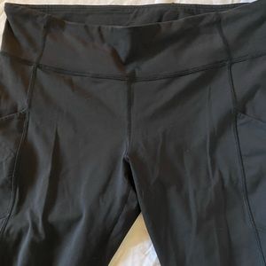 Lululemon black leggings sz 12